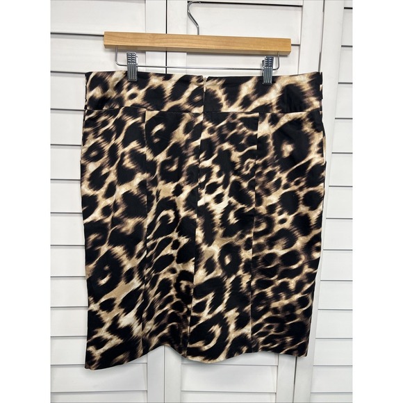 Calvin Klein Leopard Print Stretch Pencil Skirt Size 12 - Picture 6 of 9